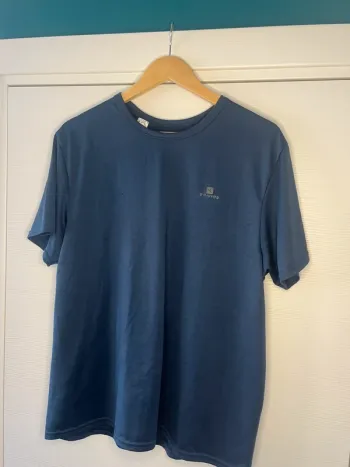 🔹 T-shirt de Sport Bleu Marine – Domyos 🔹