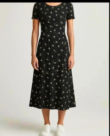 Robe Longue Fleurie – Collection Divided by H&M