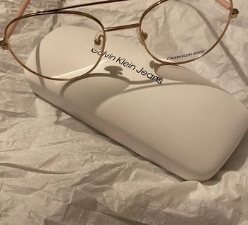 Lunettes Calvin Klein