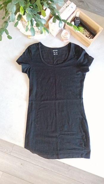T-shirt long noir 38-40