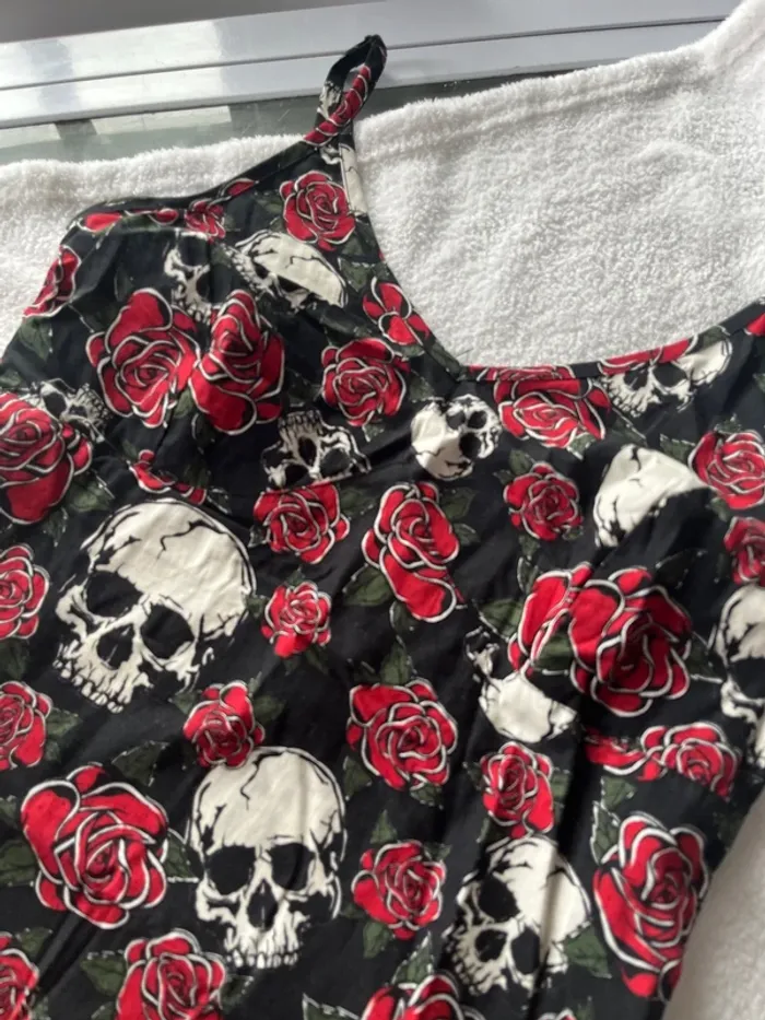 Robe tête de mort S - photo numéro 2