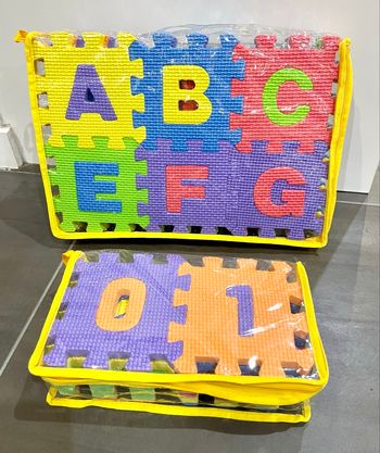 Dalles en mousse, lettres alphabet et chiffres