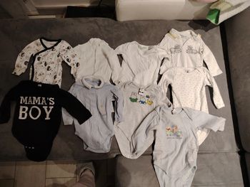Lot de 9 body