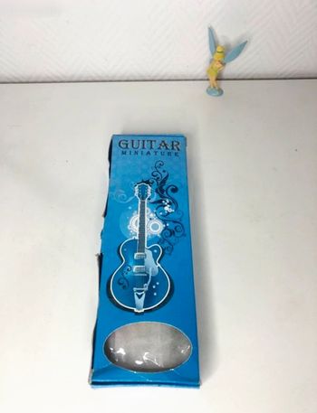 Guitare miniature Bob Marley 
