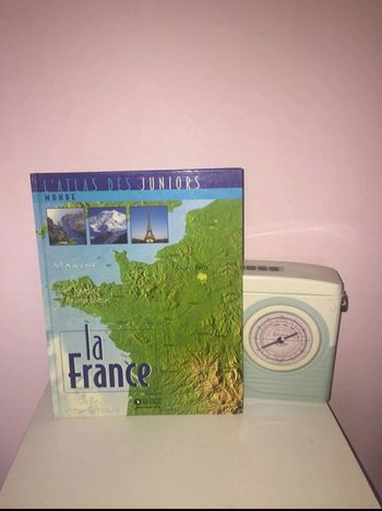 Livre 📖 La France Atlas des juniors 5€