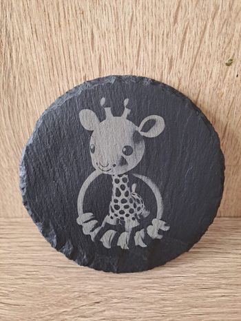 Dessous de verre hochet girafe en ardoise