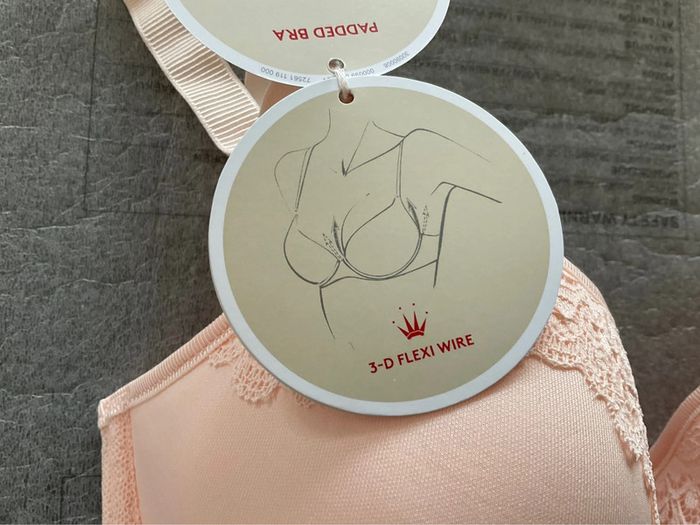 Soutien-gorge Triumph neuf - photo numéro 5