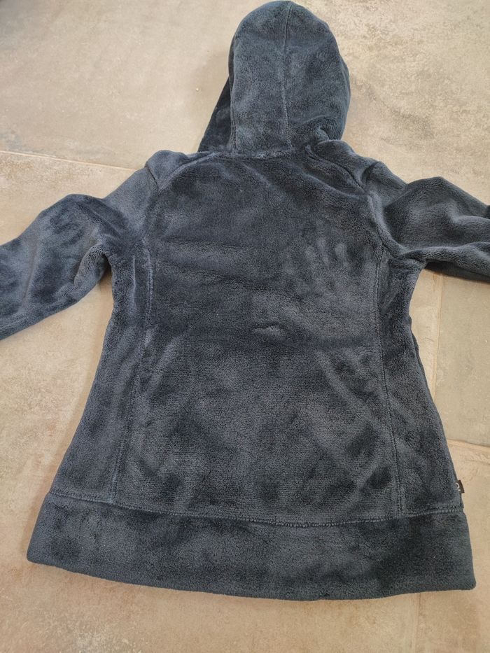 Veste zippée moumoute. 10/1a ans . Décathlon - photo numéro 4