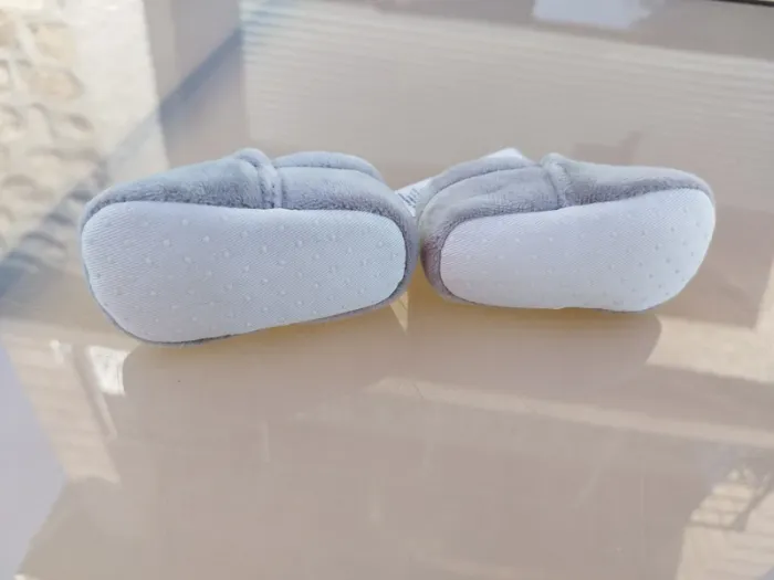 Chaussons 3/6 mois - photo numéro 2