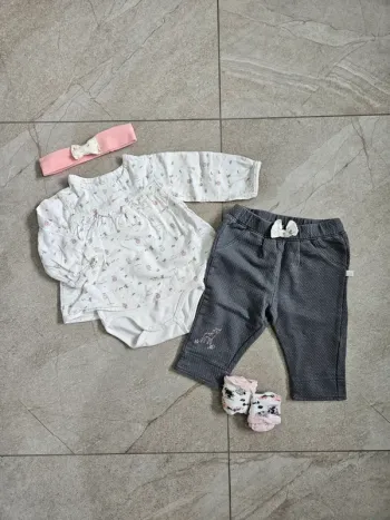 Magnifique ensemble la compagnie des petits. Taille 6 mois/67cm