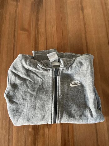 Sweat-shirt zippé Nike garçon taille M 137-147cm