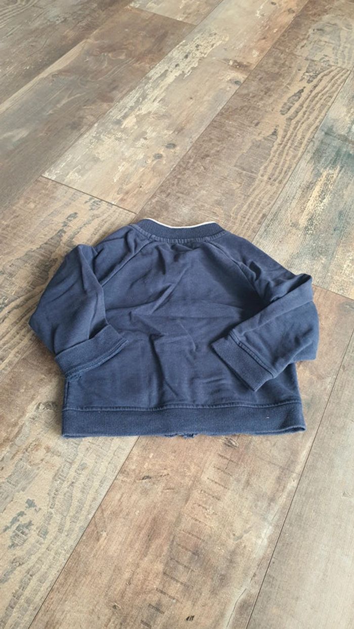 Gilet Obaïbi 18 mois en très bon état - photo numéro 4