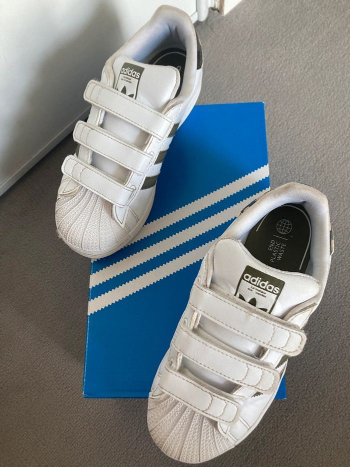 Basket adidas Superstar CF C, taille F 33 - photo numéro 2