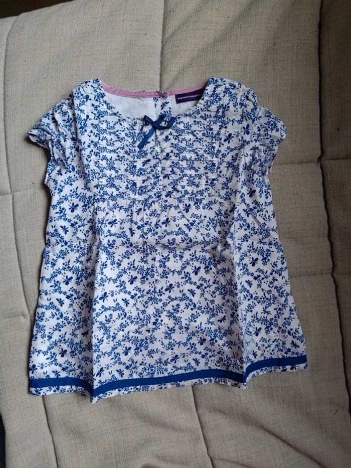 Blouse bleu papillon