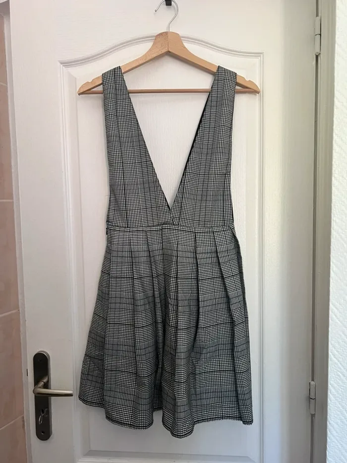 Robe salopette écolière