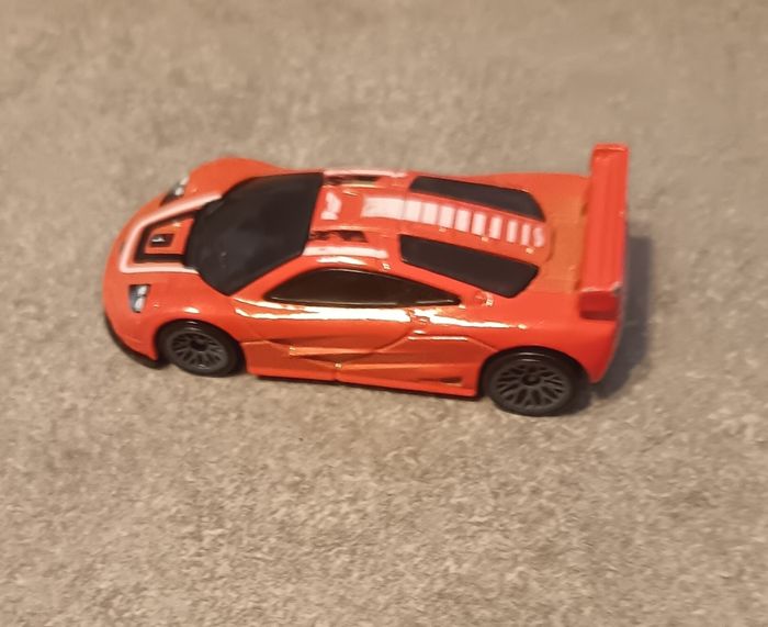 Petite voiture miniature 1/64? (Hot Wheels) McLaren F1 GTR - photo numéro 2
