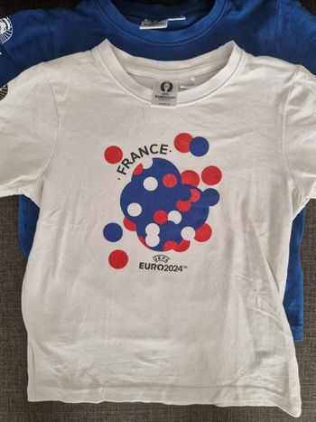 2 tee shirt manches courtes 5-6 ans