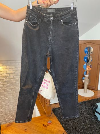 Jean mom noir primark