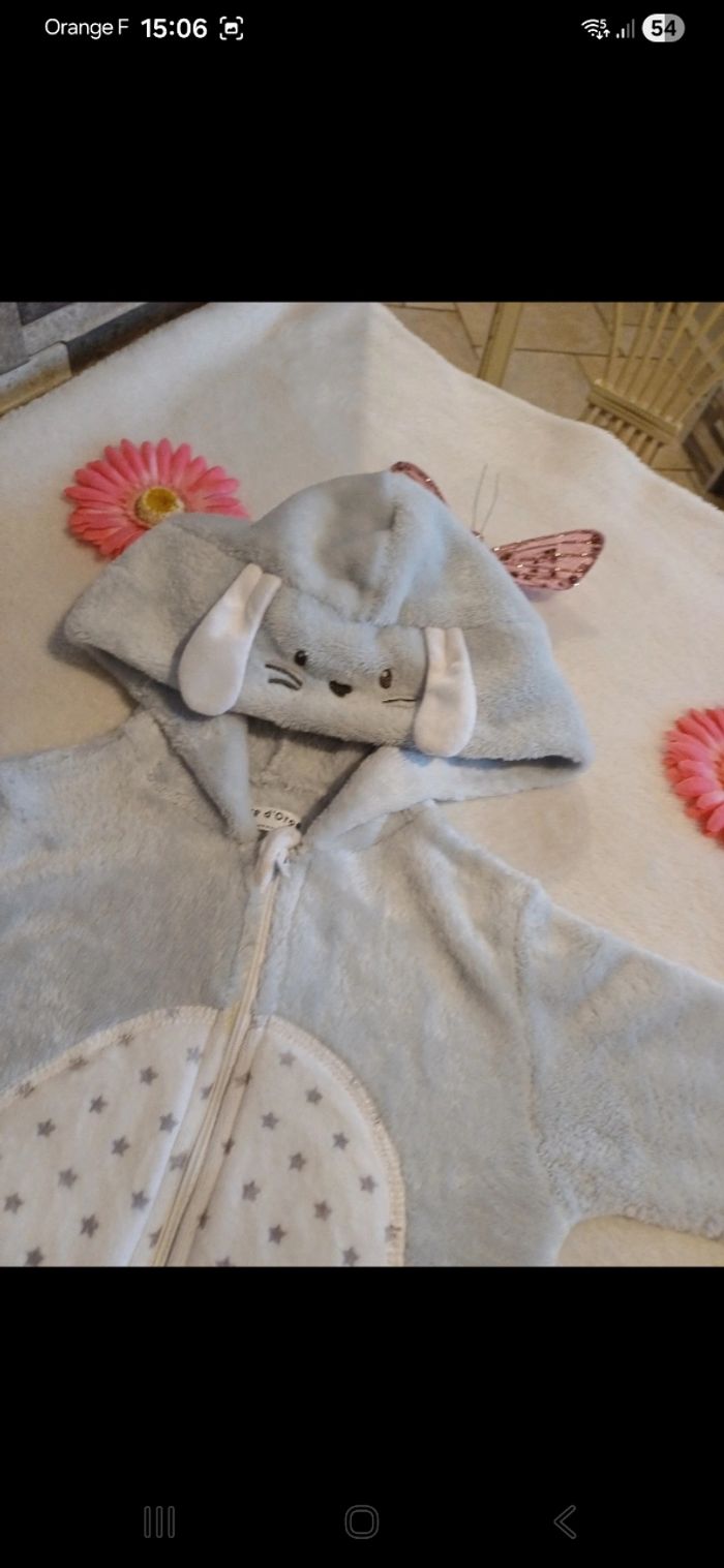 Pyjama bébé taille 12 mois - photo numéro 2