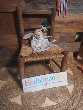 Doudou lapin IKKS rose tbe