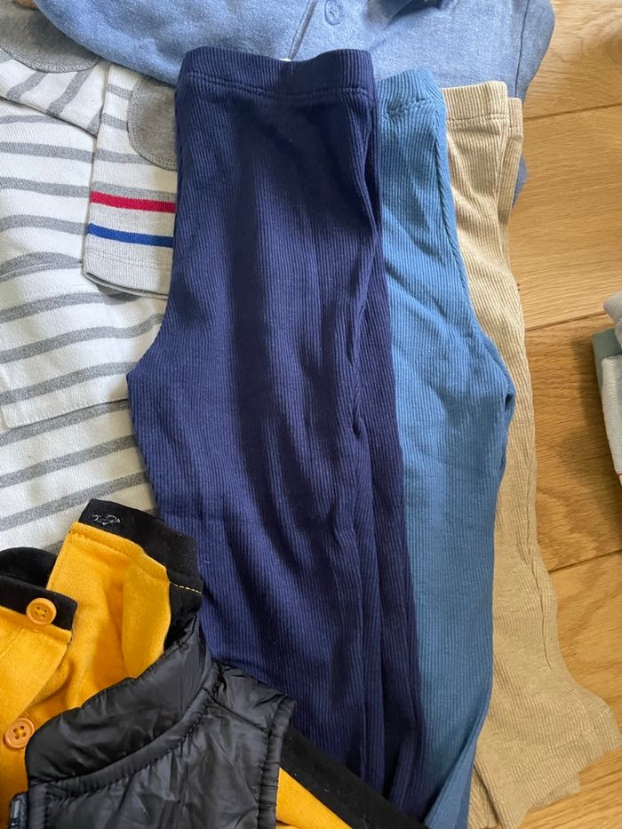 Lot vêtements 12 mois - photo numéro 4