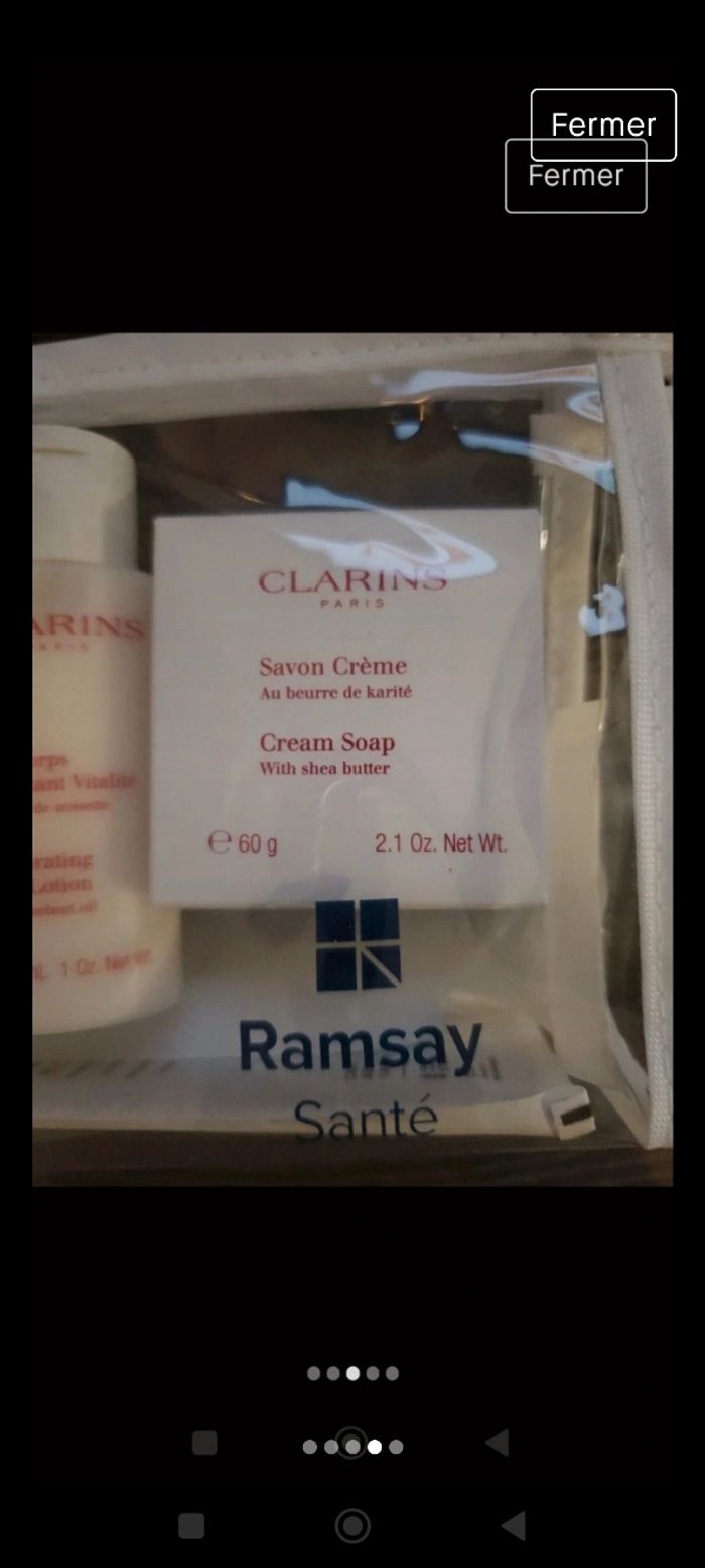 Kit de toilette Clarins neuf - photo numéro 6