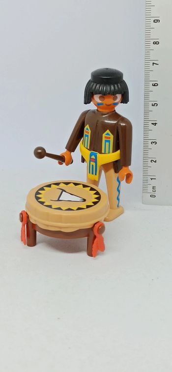 Homme musicien indien avec tambour playmobil