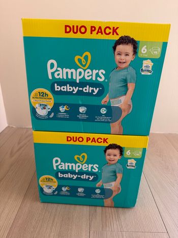 132 couches Pampers baby dry taille 6