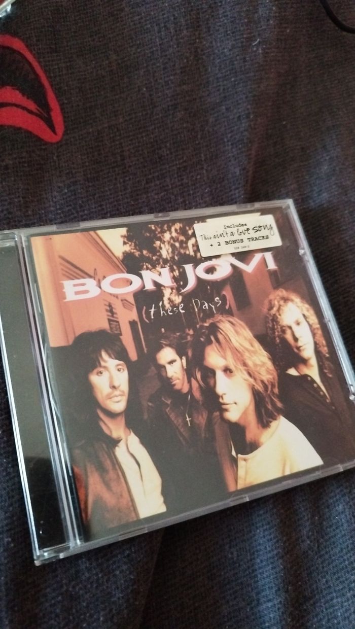 CD Album Bon Jovi These Days très bon état