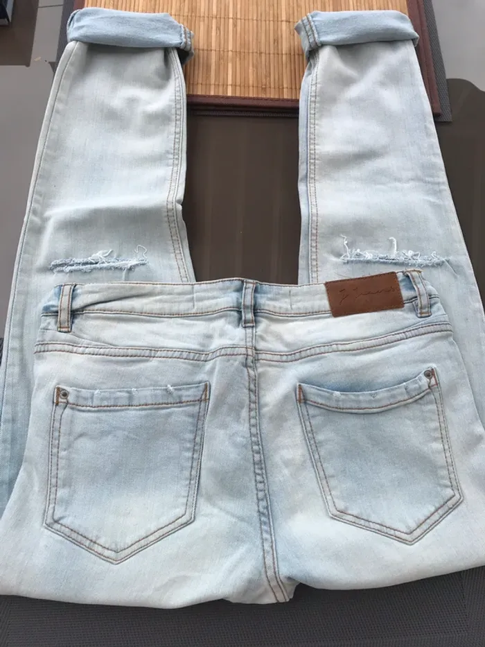 Jean a trou Jennifer taille 36