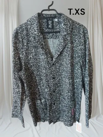 Haut de pyjama neuf T.XS