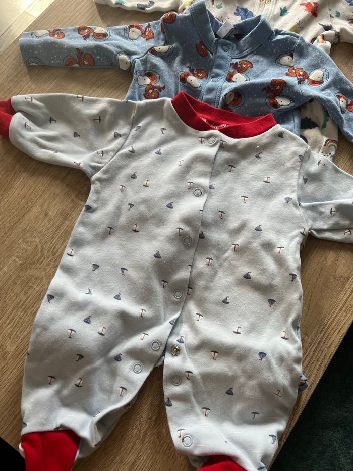 Lots pyjamas - photo numéro 2