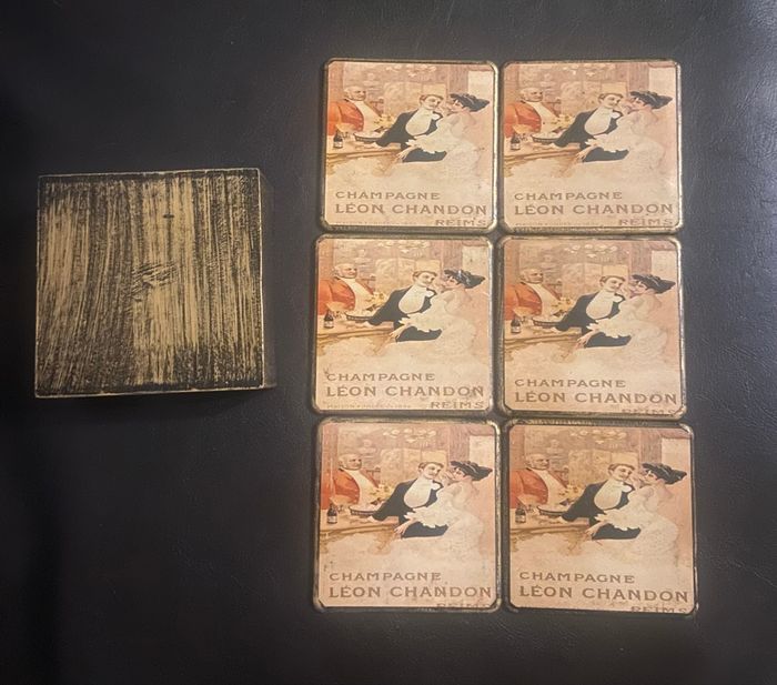 Set de 6 sous-verres »Léon Chandon »en bois - photo numéro 3