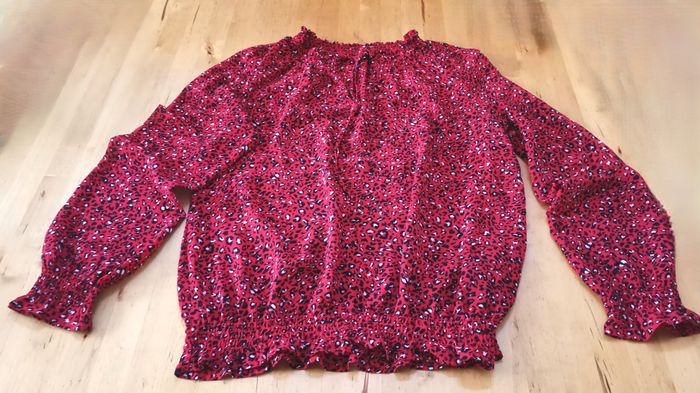 Blouse "Only"
