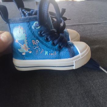 Basket toile taille 18