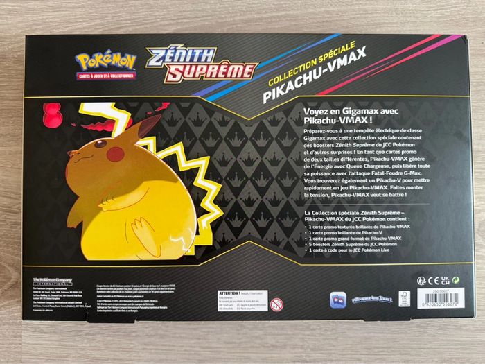 Coffret Pokémon Zénith Suprême Pikachu-VMAX FR - photo numéro 2