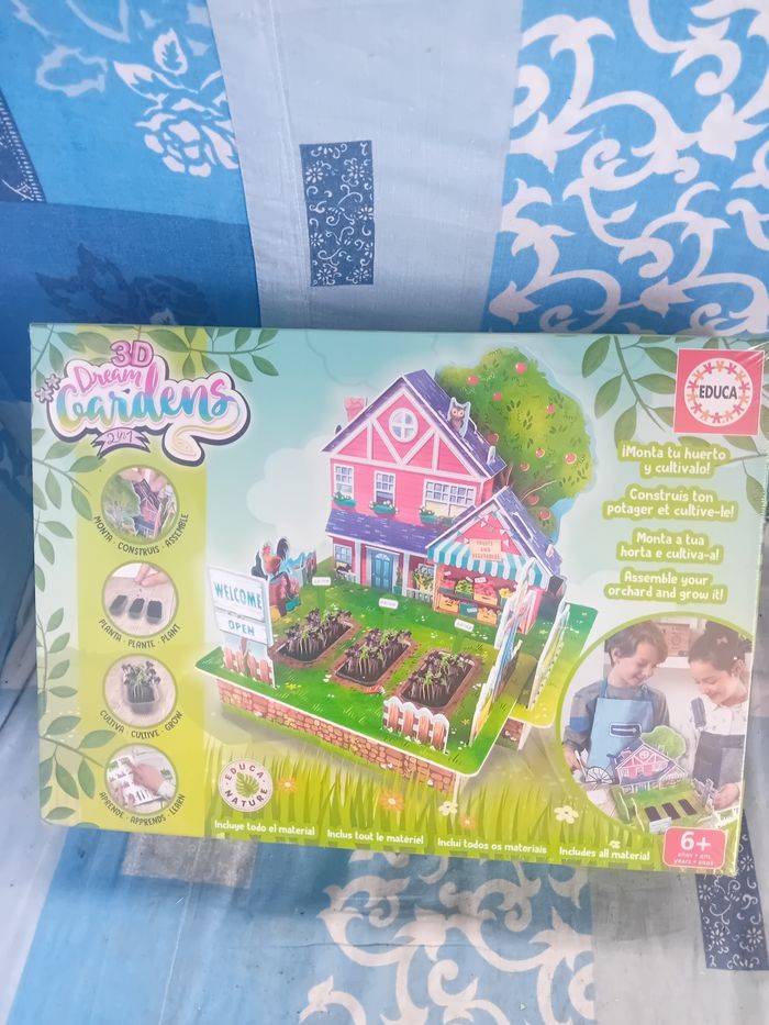 Jouet construit ton potager et cultive-le neuf