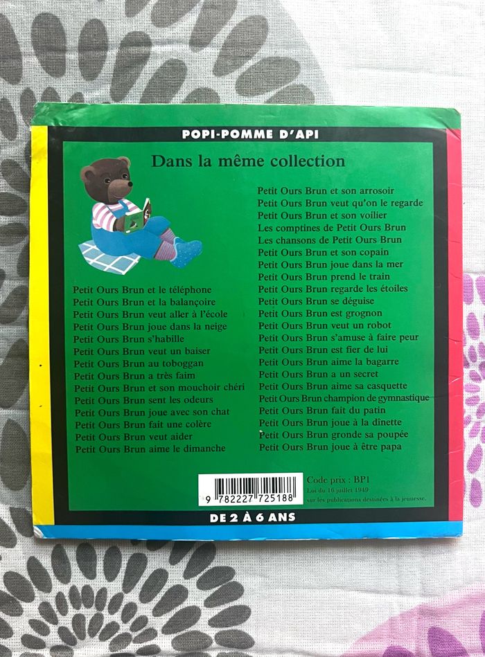 Livre Petit Ours Brun s’habille - photo numéro 2