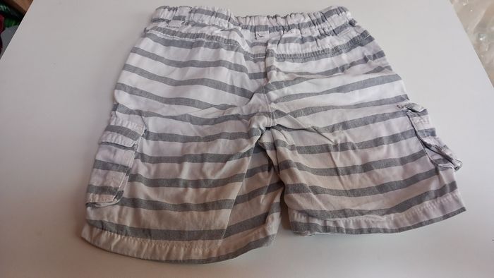 Short à rayures 3ans - photo numéro 3