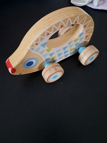 Pouss' jouet hérisson en bois