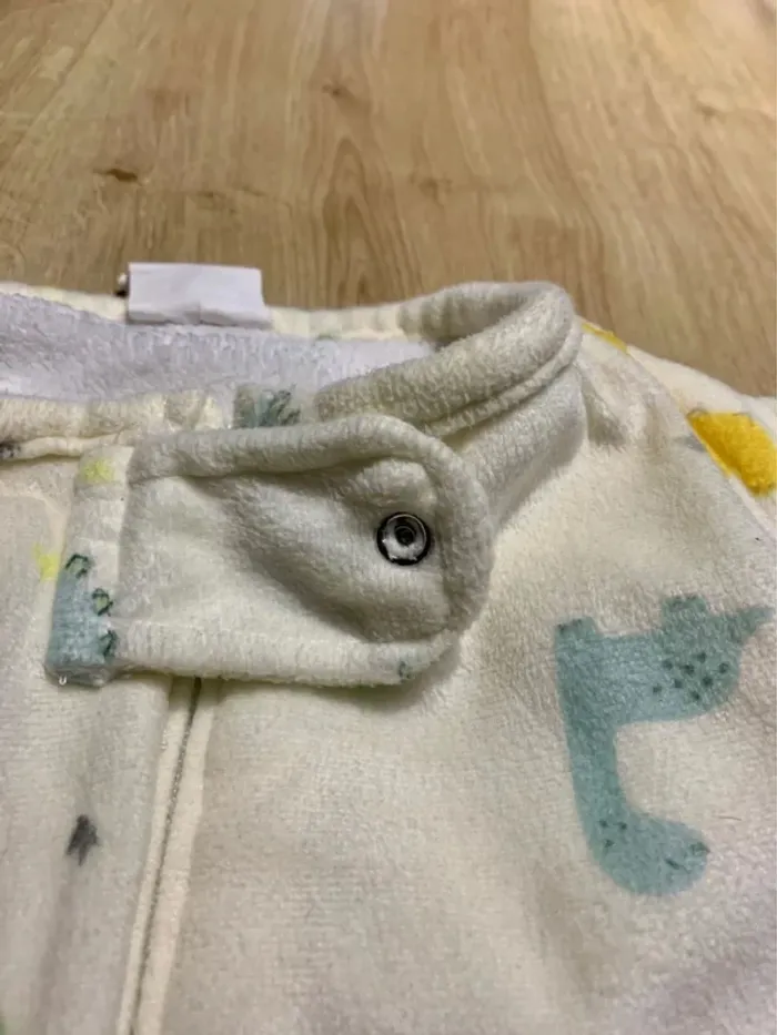 Gigoteuse dinosaures - 80cm - photo numéro 3