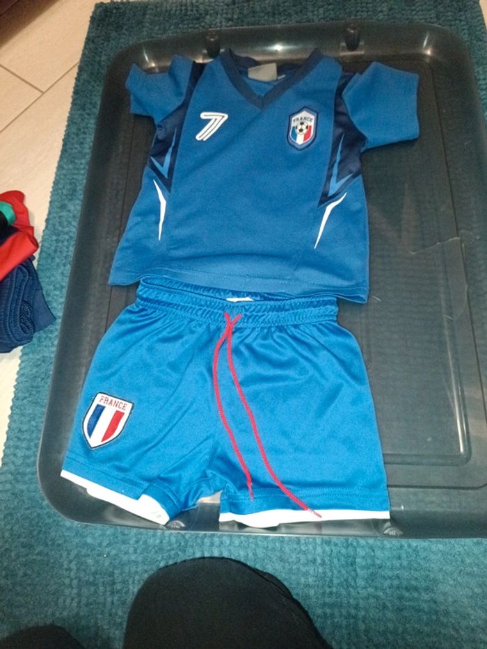 Ensemble foot France