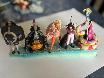 Figurine Secrète One Piece Logbox – Les 5 Shichibukai de Marineford