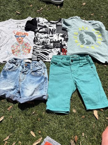 Lot de 5 vêtent en 2/3 ans H&M et Zara