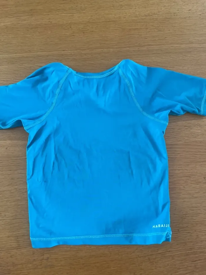 T-shirt uv 4 ans