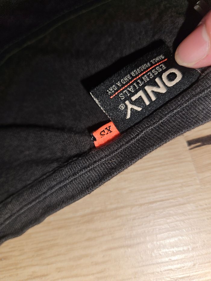 T shirt - photo numéro 3