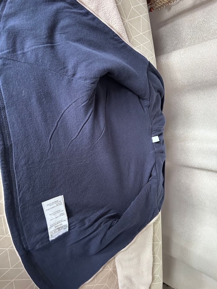 Gilet veste polaire capuche 18 mois - photo numéro 5