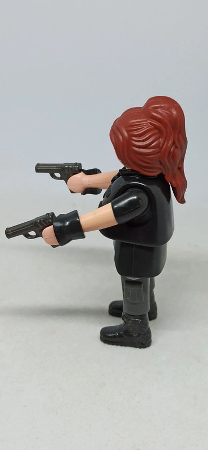 Femme agent secret habits noir et gris avec armes playmobil - photo numéro 2