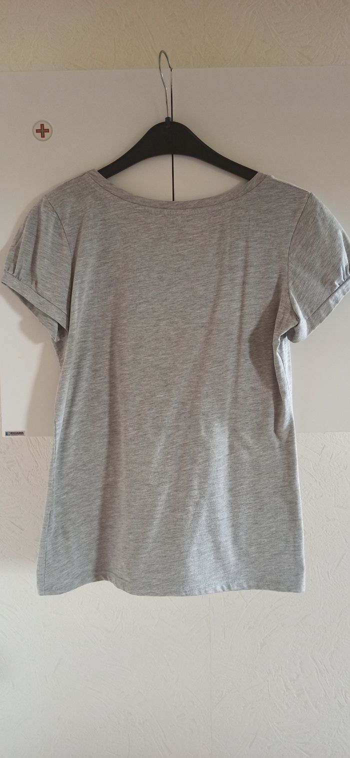 Tee shirt manches courtes taille 2 - photo numéro 4