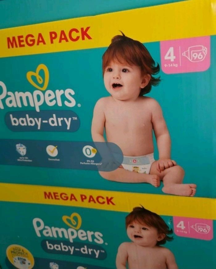 🔴192 couches taille 4 pampers 🔴
